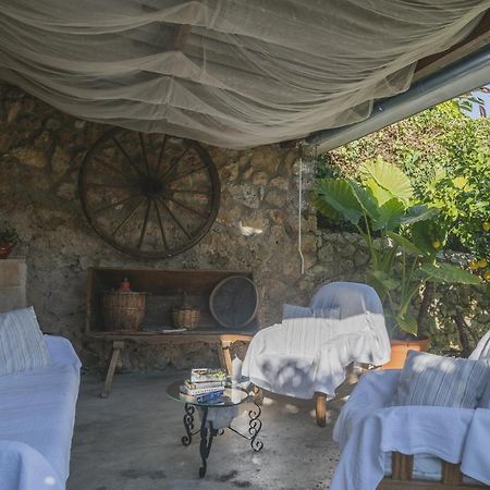 Villa Es Puig Buger Bagian luar foto