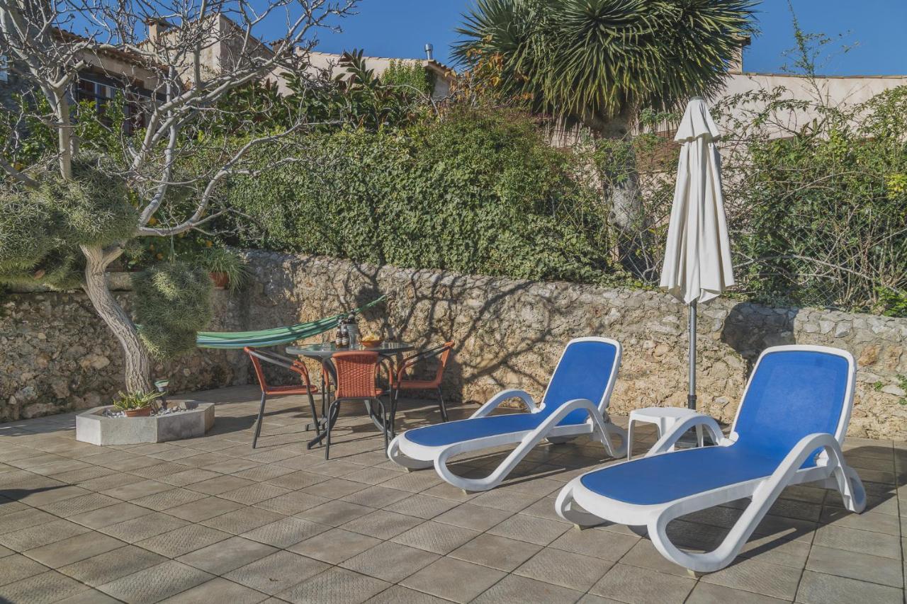 Villa Es Puig Buger Bagian luar foto