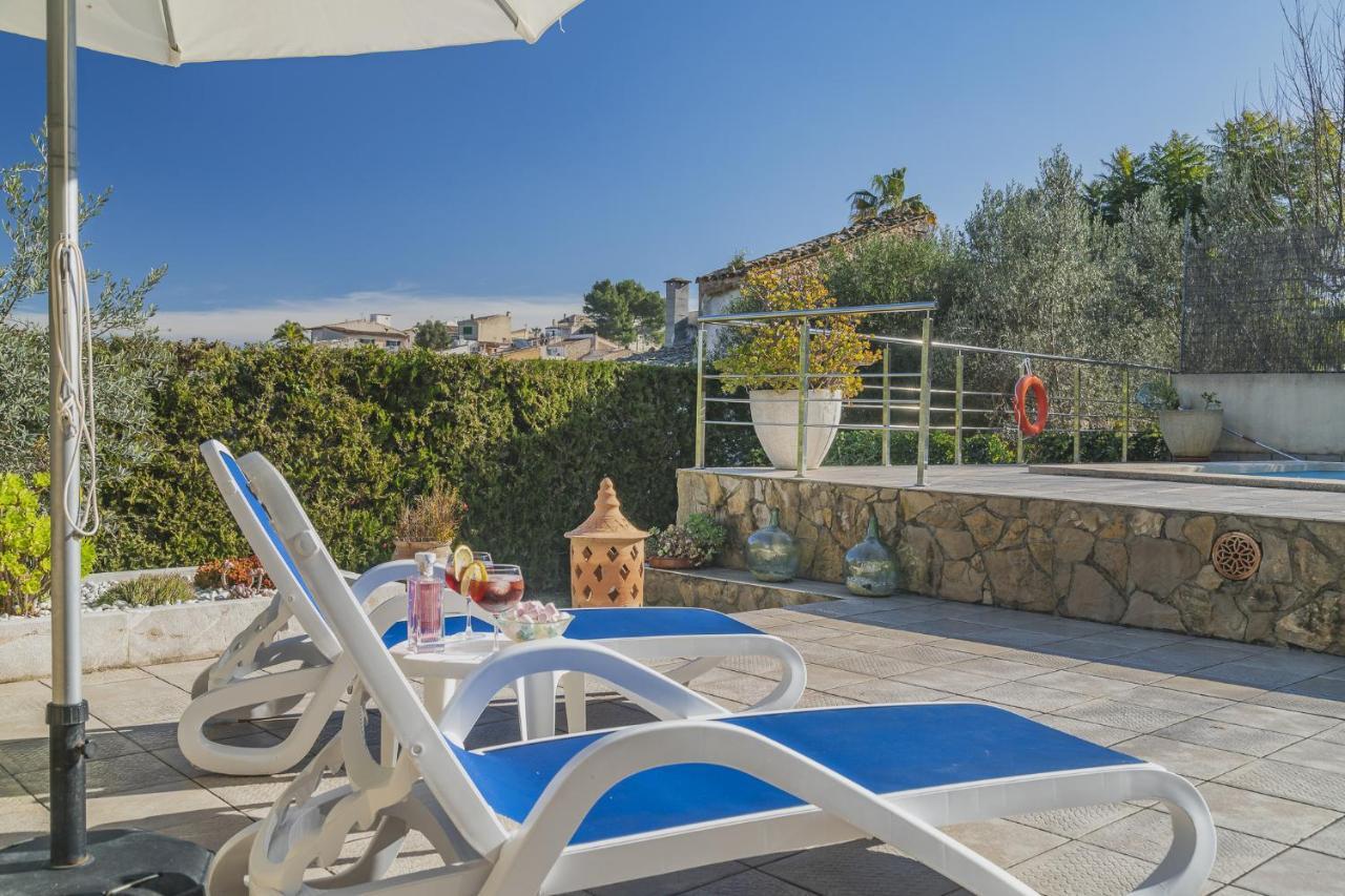 Villa Es Puig Buger Bagian luar foto