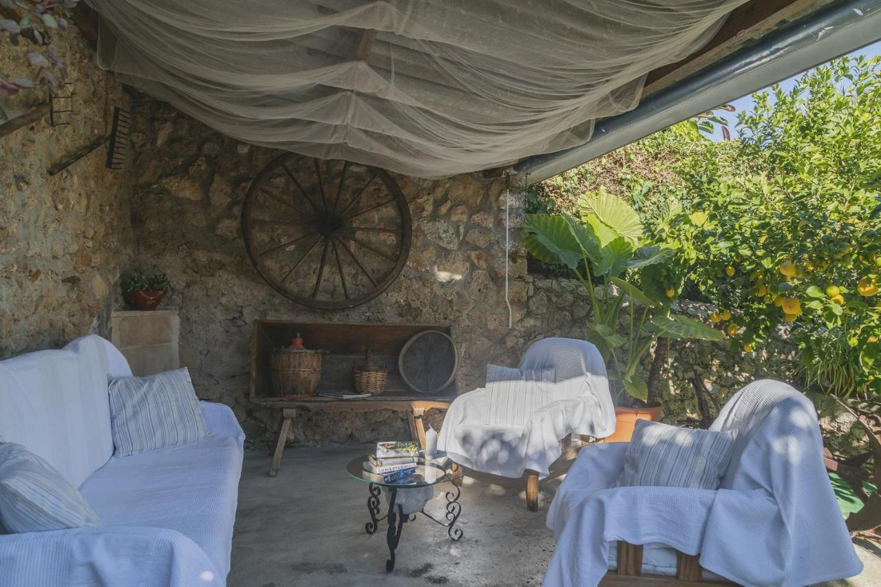 Villa Es Puig Buger Bagian luar foto